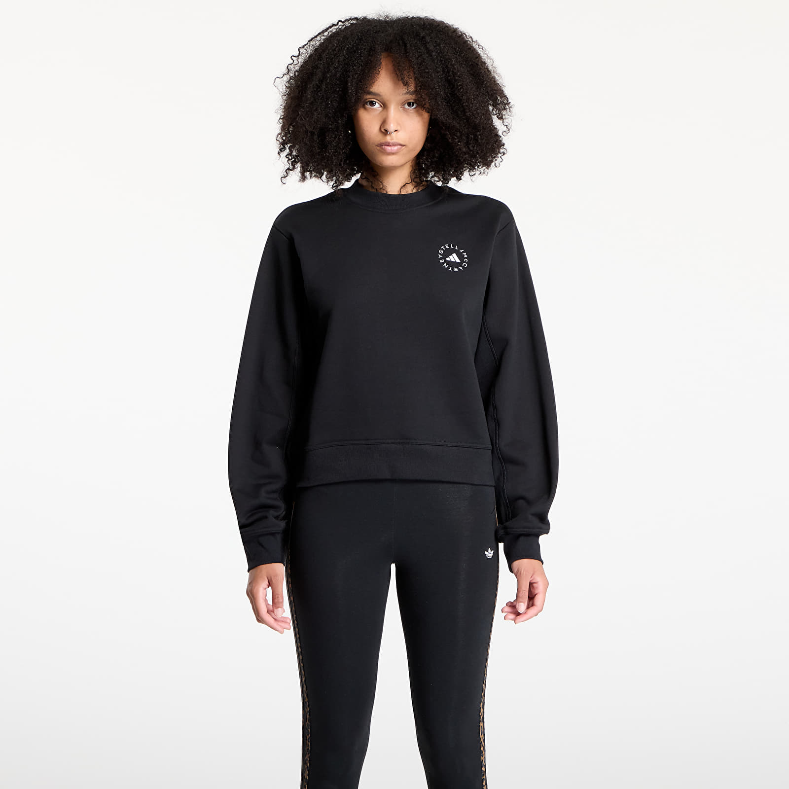 Bluzy adidas by Stella Mccartney Regular Sweatshirt Black/ Black