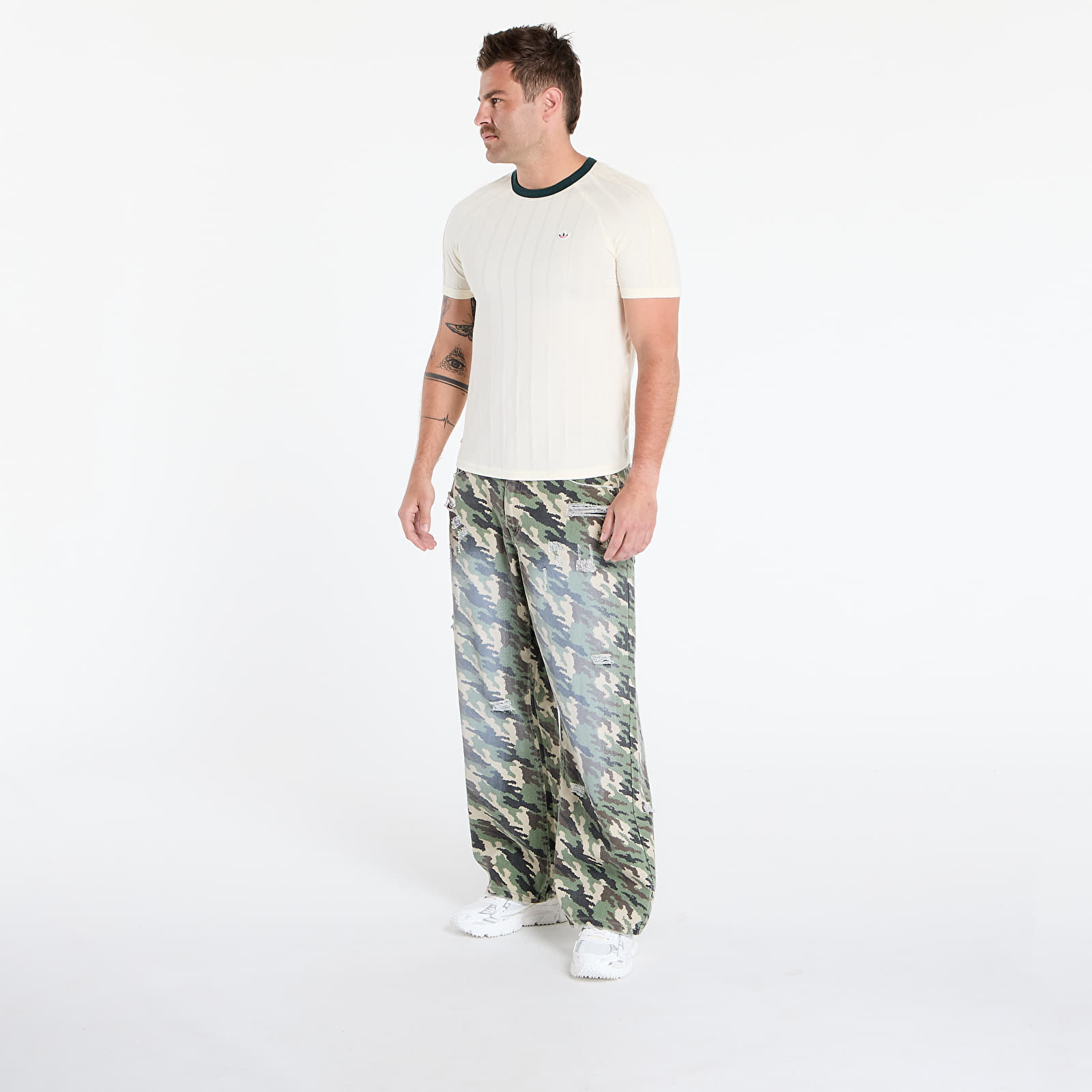 Magliette adidas x Clot Rib T-Shirt by Edison Chen Cream White/ Green Night/ Gum 2