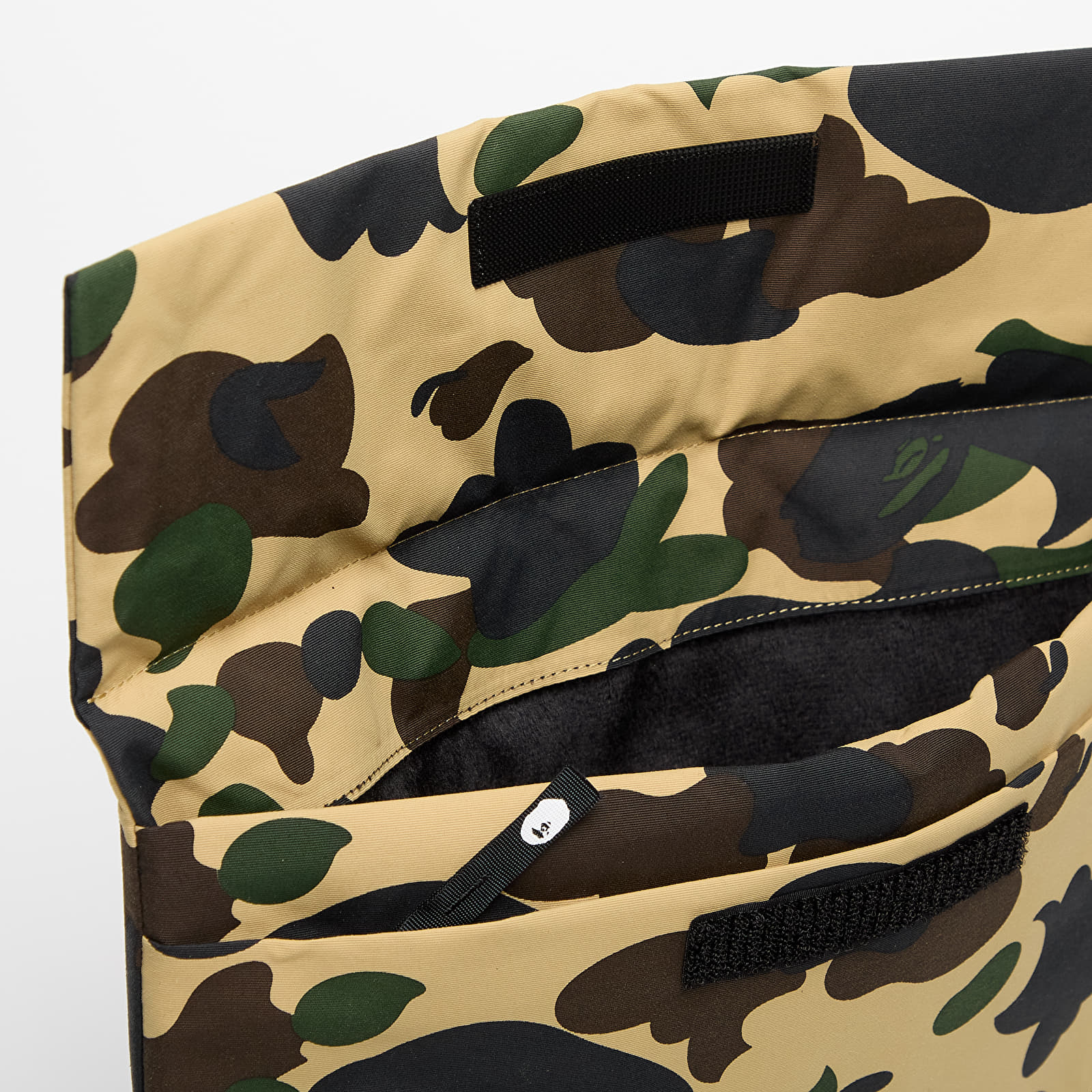 Pokrowce A BATHING APE 1St Camo 13 Inch Pc Case Yellow