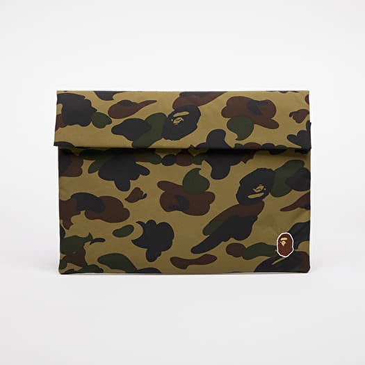 Estuche A BATHING APE 1St Camo 15 Inch Pc Case Green