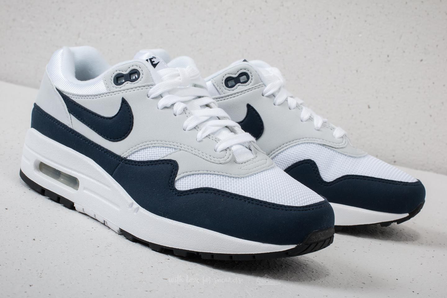 Women s shoes Nike Air Max 1 WMNS White Obsidian Pure Platinum Footshop