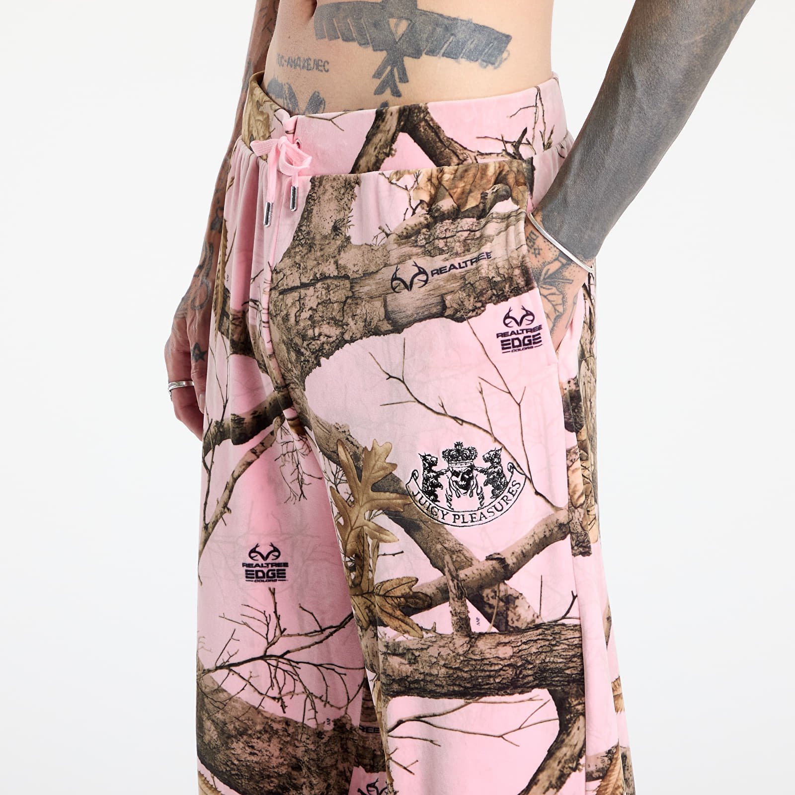 Pantalones PLEASURES Realtree Velour Track Pants Pink Edge