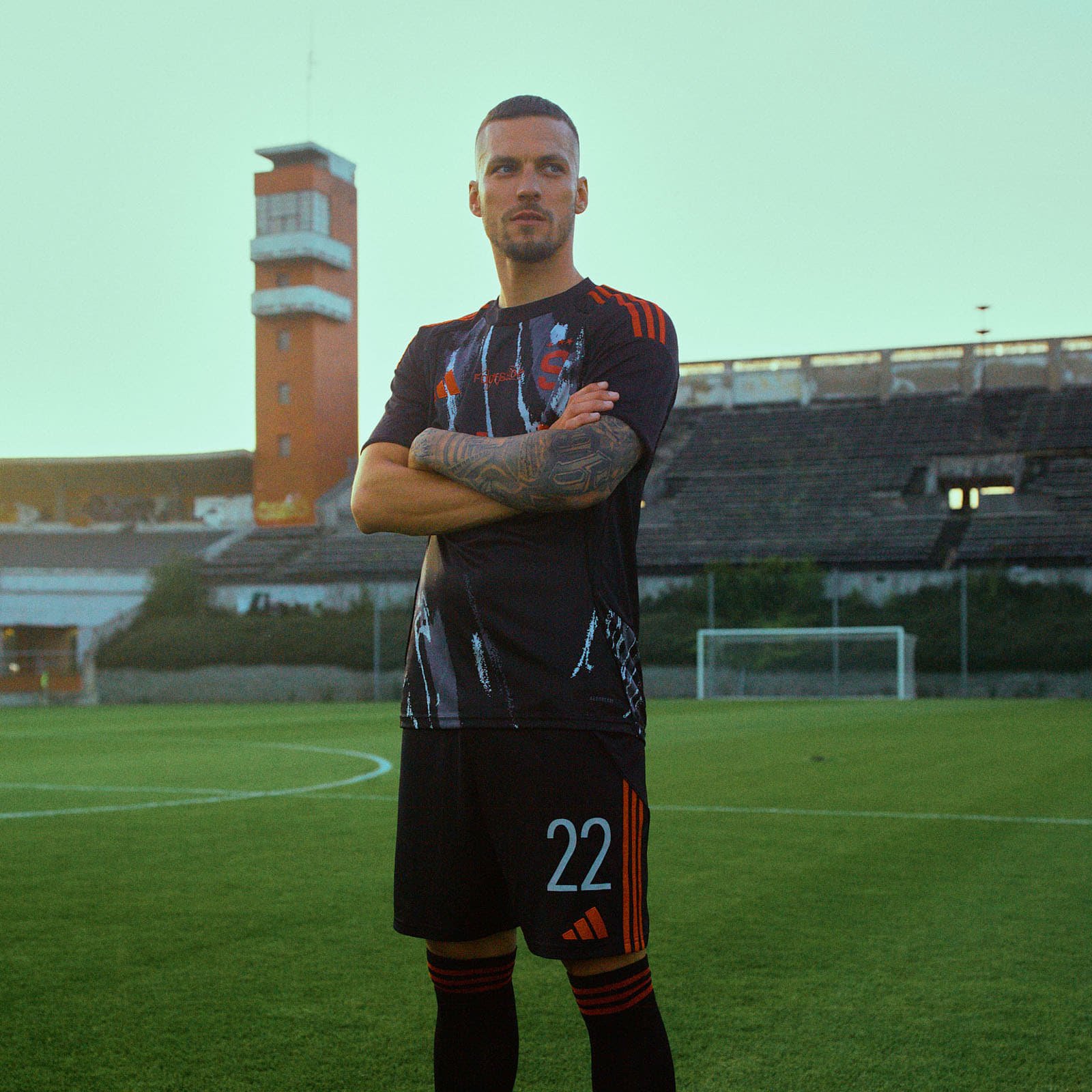 Camisetas adidas x Footshop x Sparta Custom Jersey Black/ Red