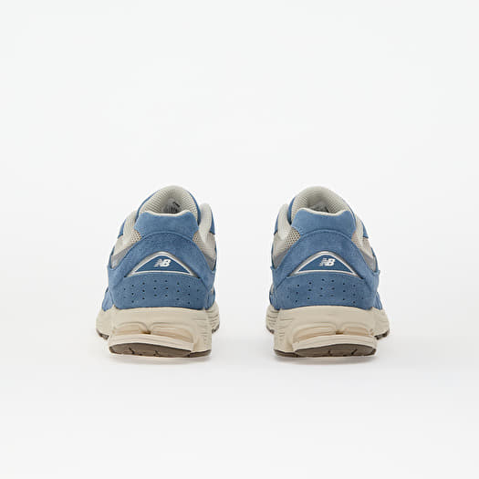 Încălțăminte și sneakerși pentru bărbați New Balance 2002R