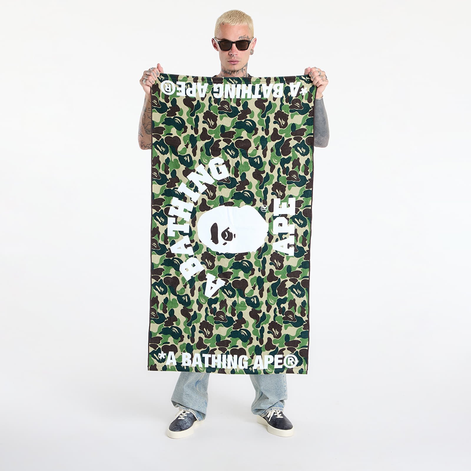 Towel A BATHING APE Abc Camo Beach Towel Green