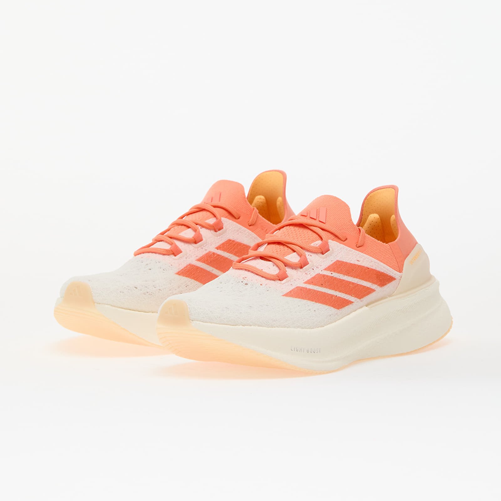 Damesko adidas Ultraboost 5 Strung W Off White/ Semi Coral/ Crystal Sand