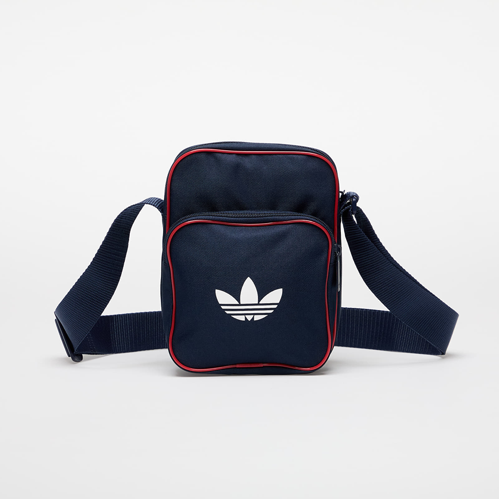 Чанта adidas Adicolor Classic Small Item Bag Night Indigo 1 l