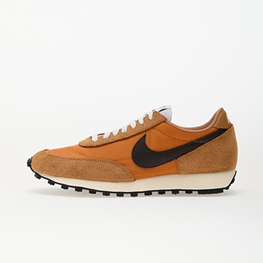 Nike Daybreak Sp Flax/ Velvet Brown-Monarch-White