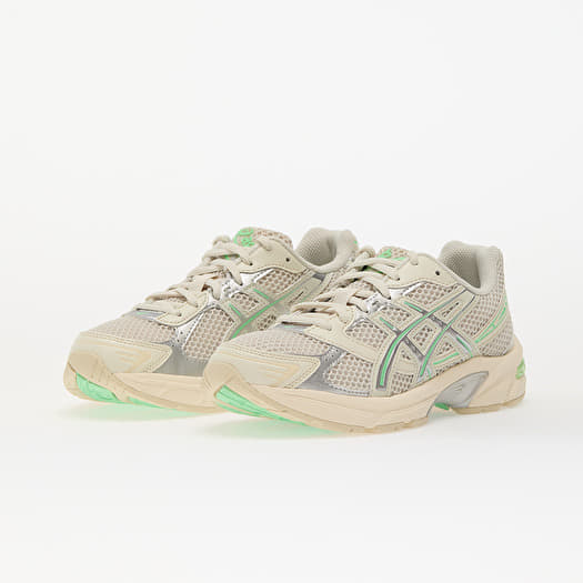 adidas gazelle silver green womens BAPE x Adidas Men's Samba Soccer Shoes: Iconic Style Meets Streetwear –  us.bape.com main image 1