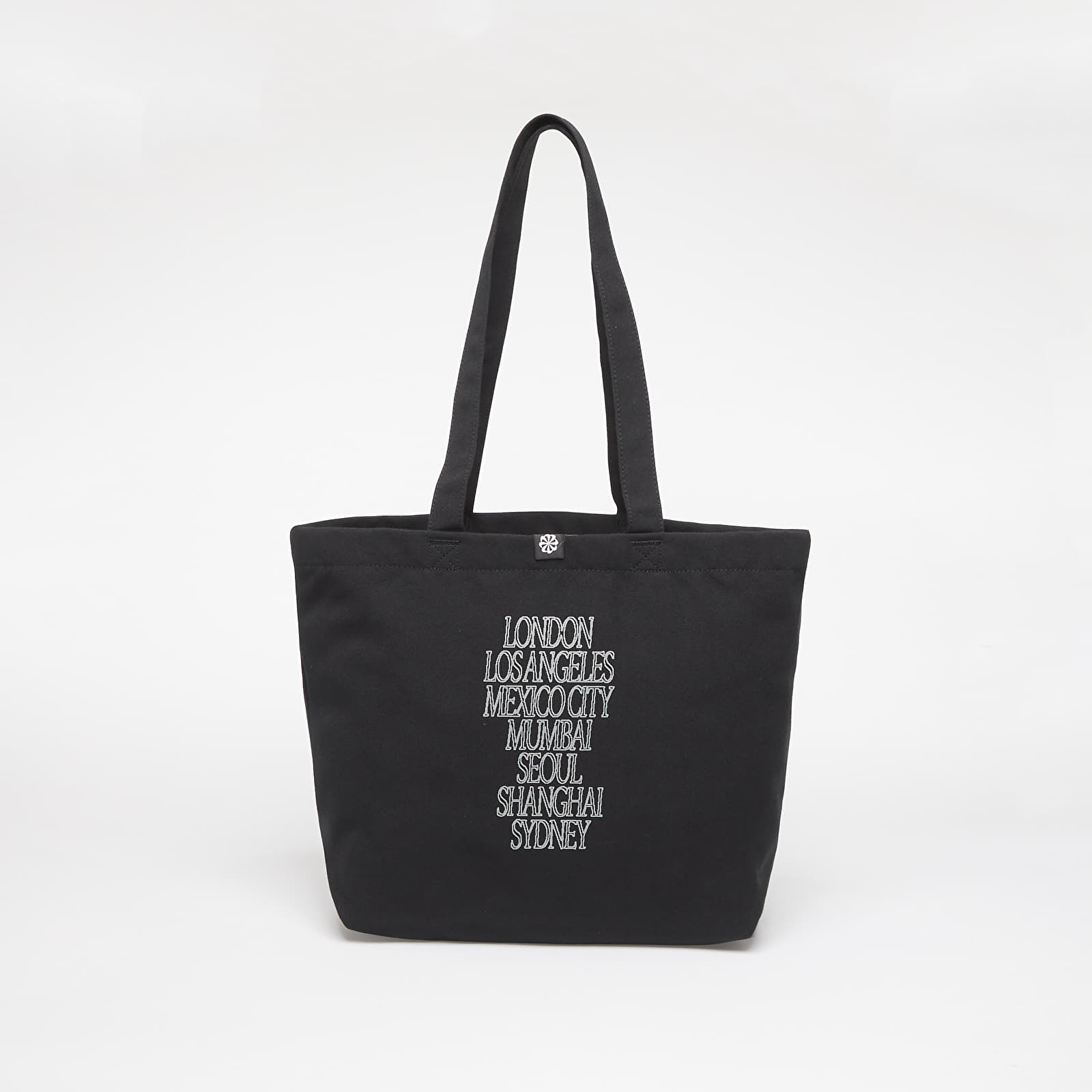 Bandoleras Nike Heritage 2.0 After Dark Tour Tote Bag (22L) Black/ Reflective Slvr/ Metallic Silver