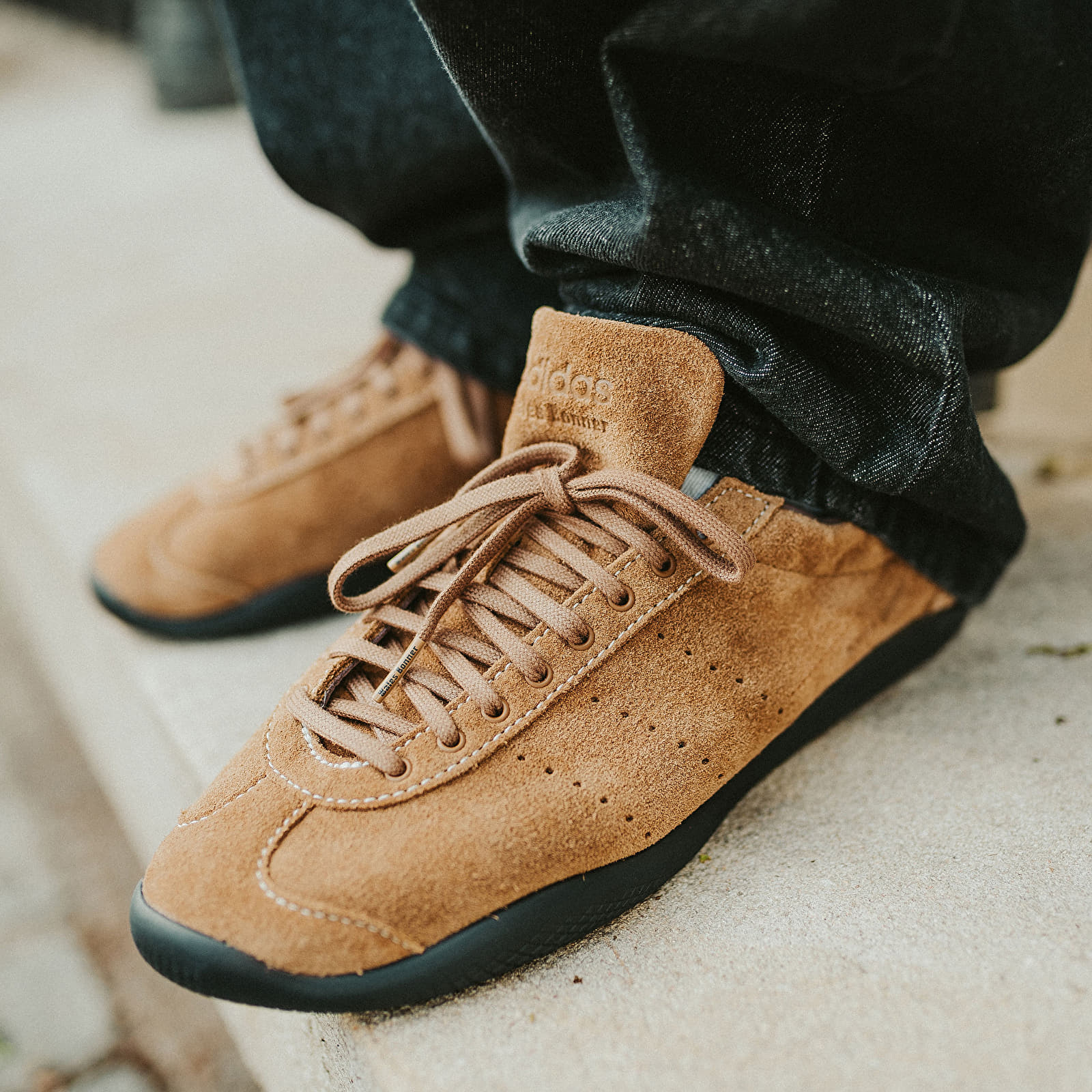 Încălțăminte și sneakerși pentru bărbați adidas x Wales Bonner Karintha Suede L Supplier Colour/ Earth Strata/ Utility Black