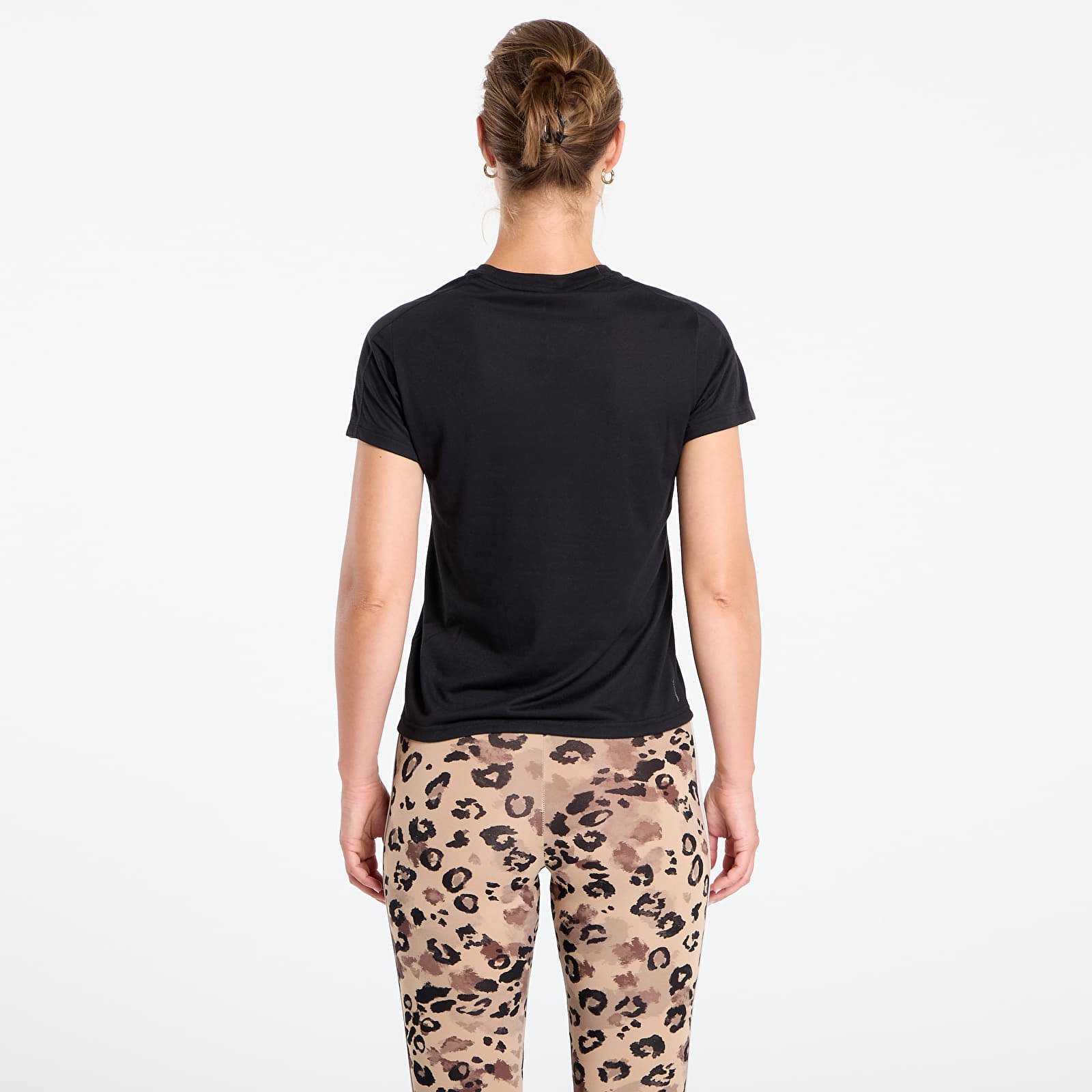 Ženske majice kratkih rukava adidas AEROREADY Train Essentials Minimal Branding Crewneck TeeBlack