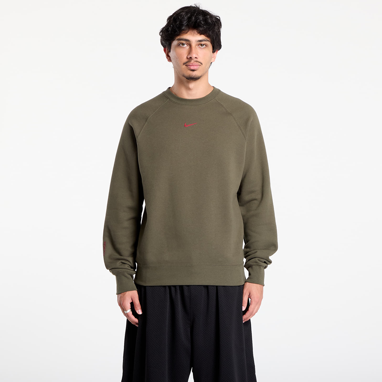 Sweatjacken und Sweatshirts Nike x NOCTA Men's Fleece CS Crew Cargo Khaki/ Team Red