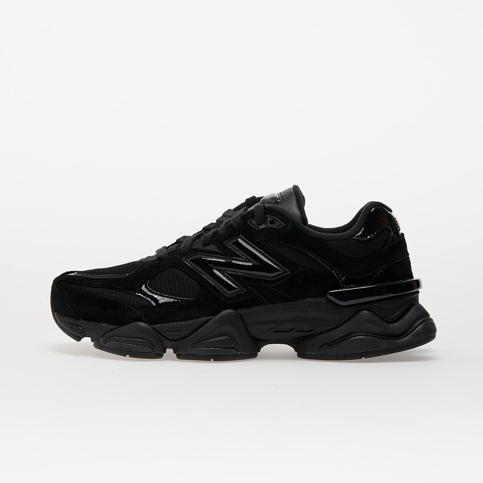 Scarpe uomo New Balance 9060 Triple Black
