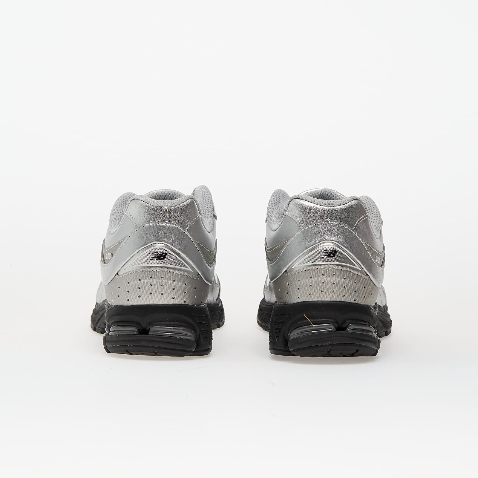 Scarpe uomo New Balance 2002R Silver