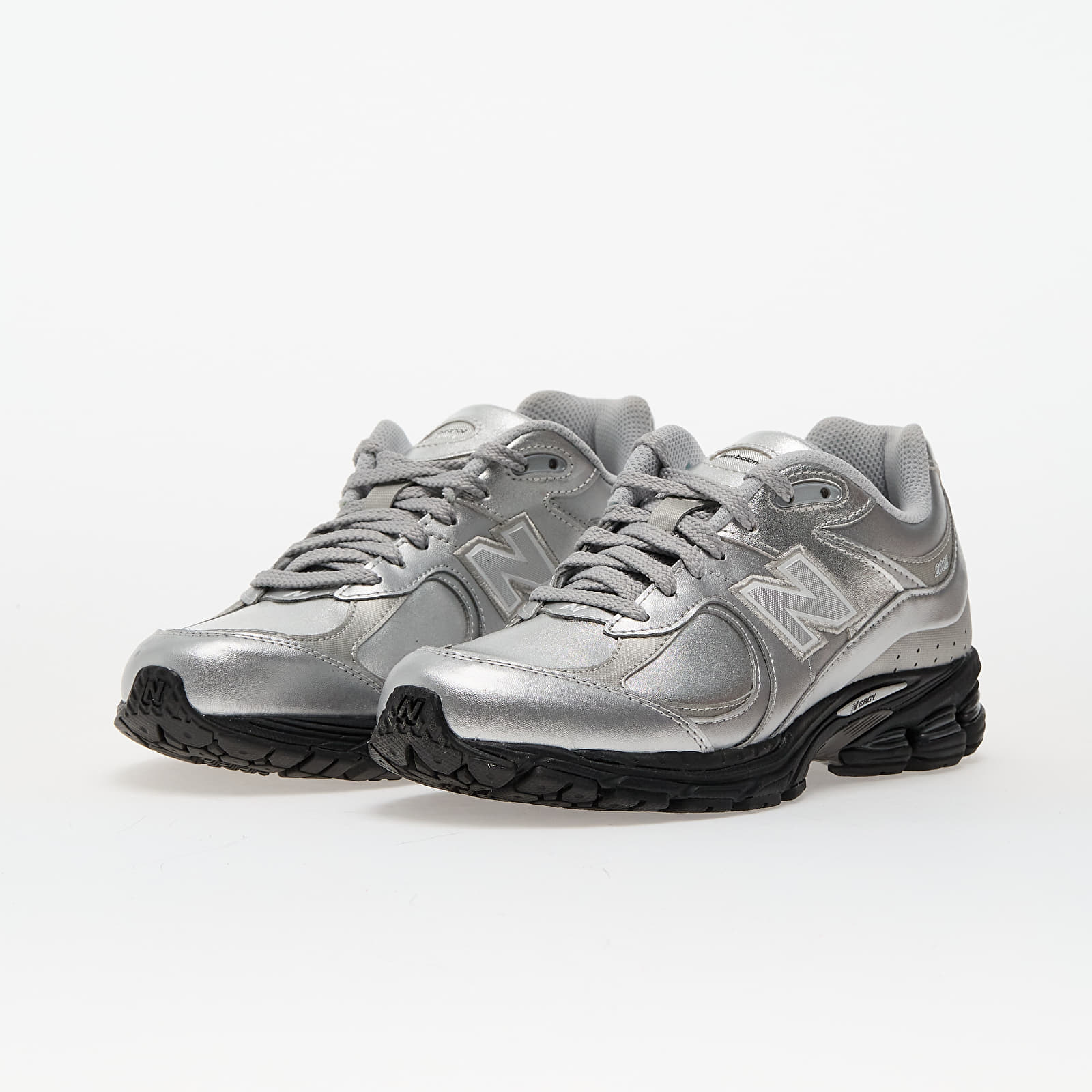 Scarpe uomo New Balance 2002R Silver
