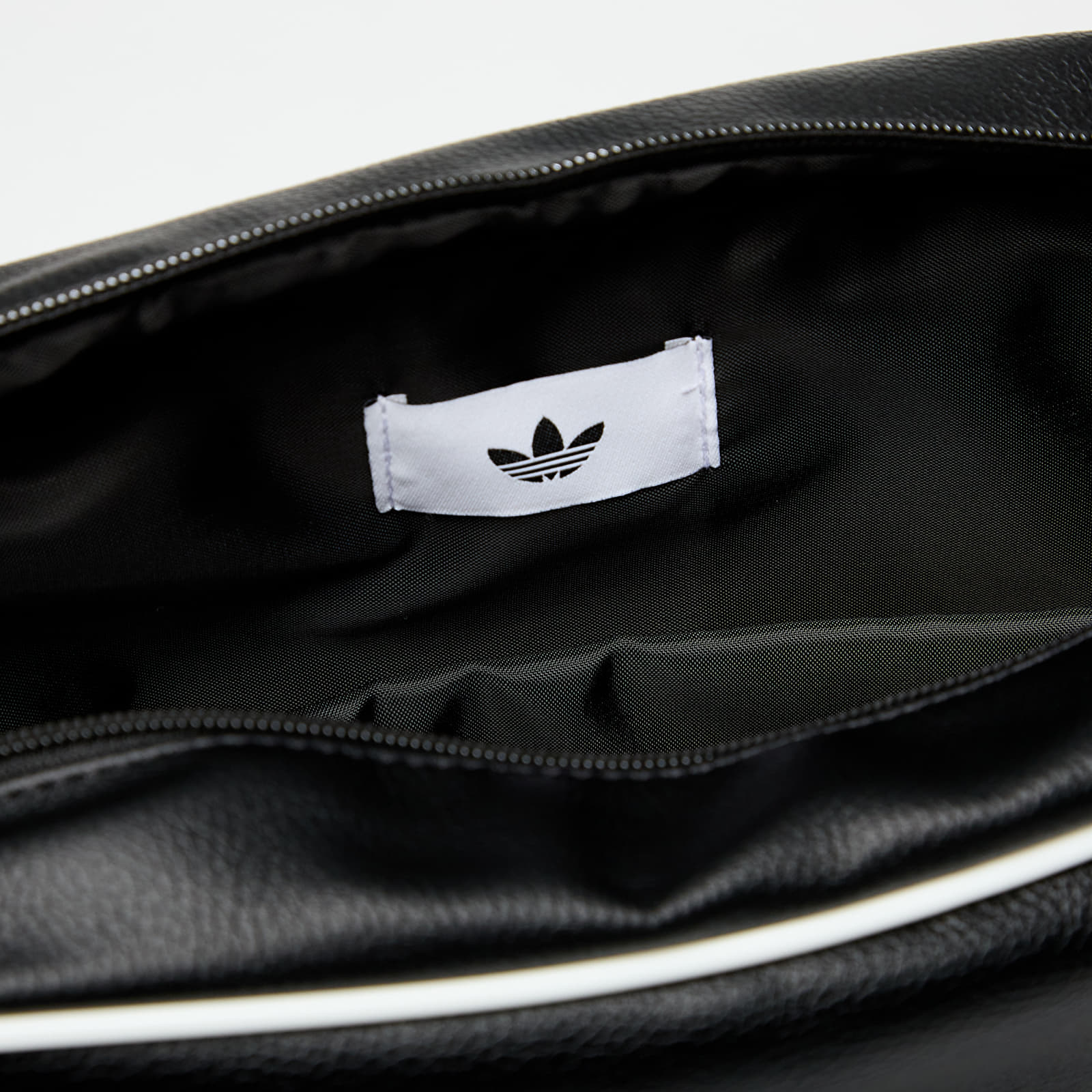 Crossbody bags adidas Airliner Black