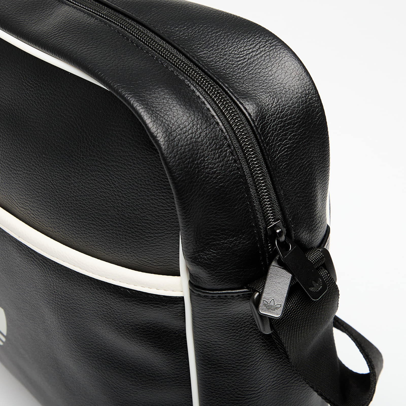 Crossbody bags adidas Airliner Black