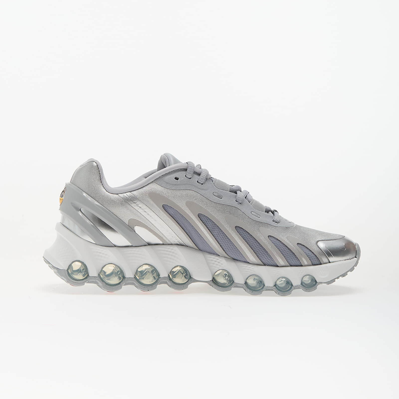Women's shoes Nike W Air Max DN8 Wolf Grey/ Metallic Silver-Off White