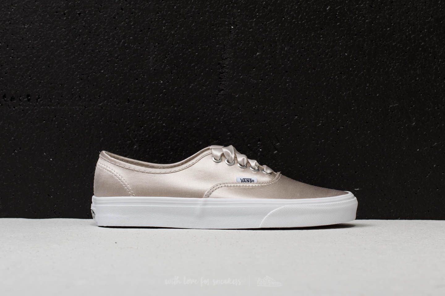 Women s shoes Vans Authentic Satin Lux Light Silver True White