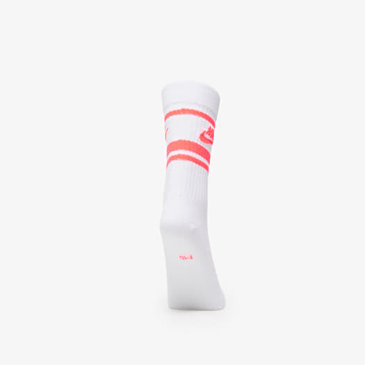 nike essential white socks