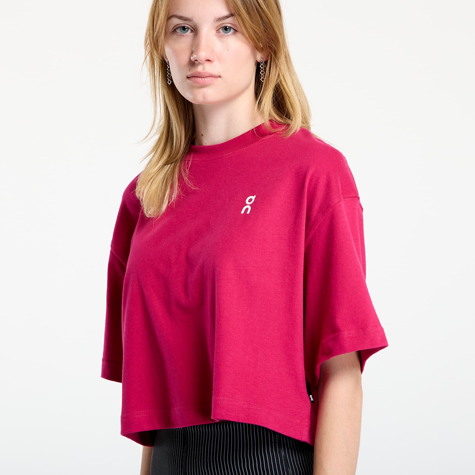 T-shirts On Club Boxy Tee Grenadine