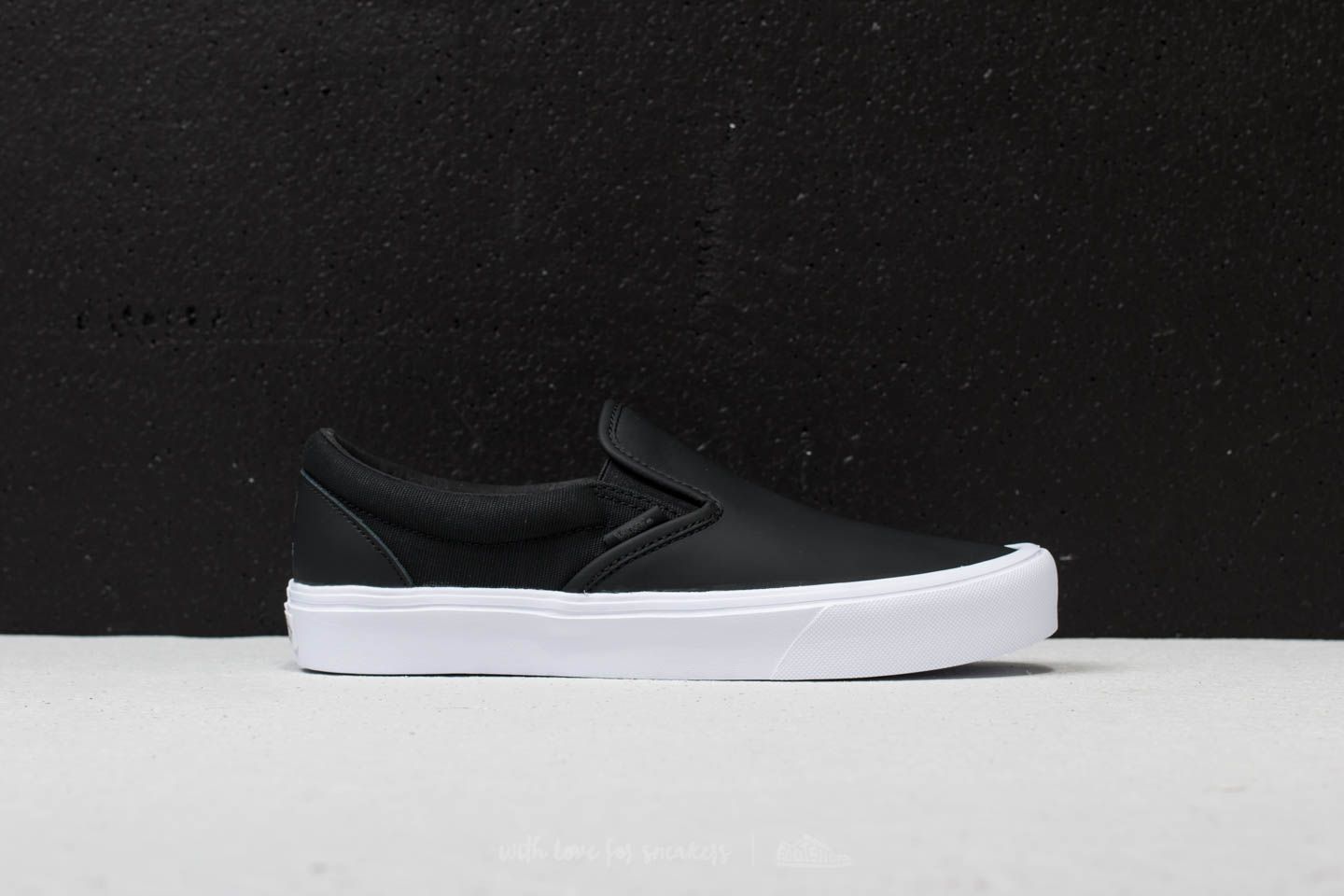 Men s shoes Vans Slip On Lite Rains Black True White Footshop