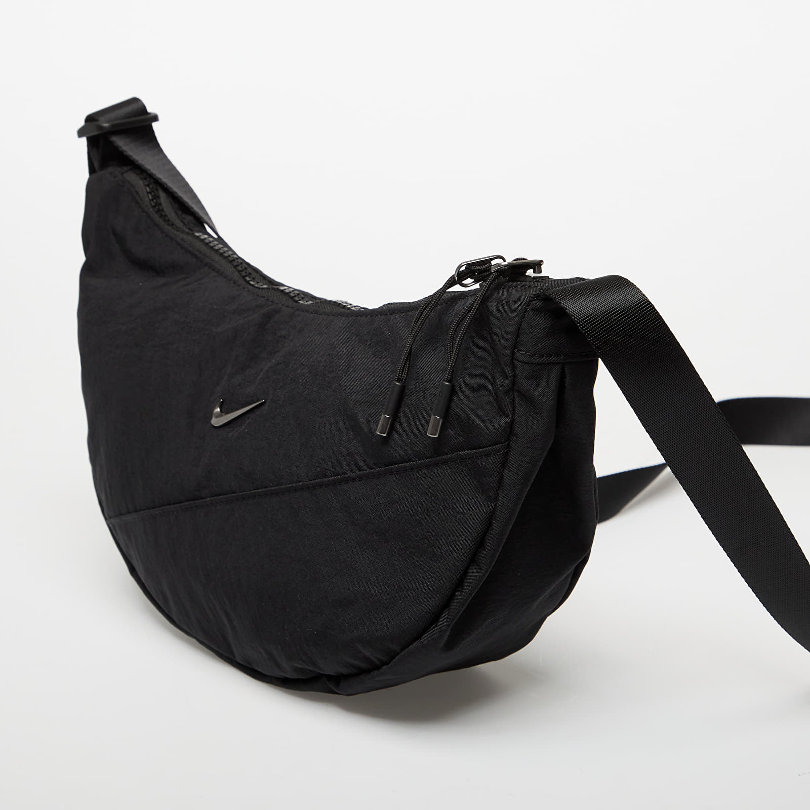 Skuldertasker til mænd Nike Aura Crescent Crossbody Bag (4L) Black/ Black/ Gunmetal