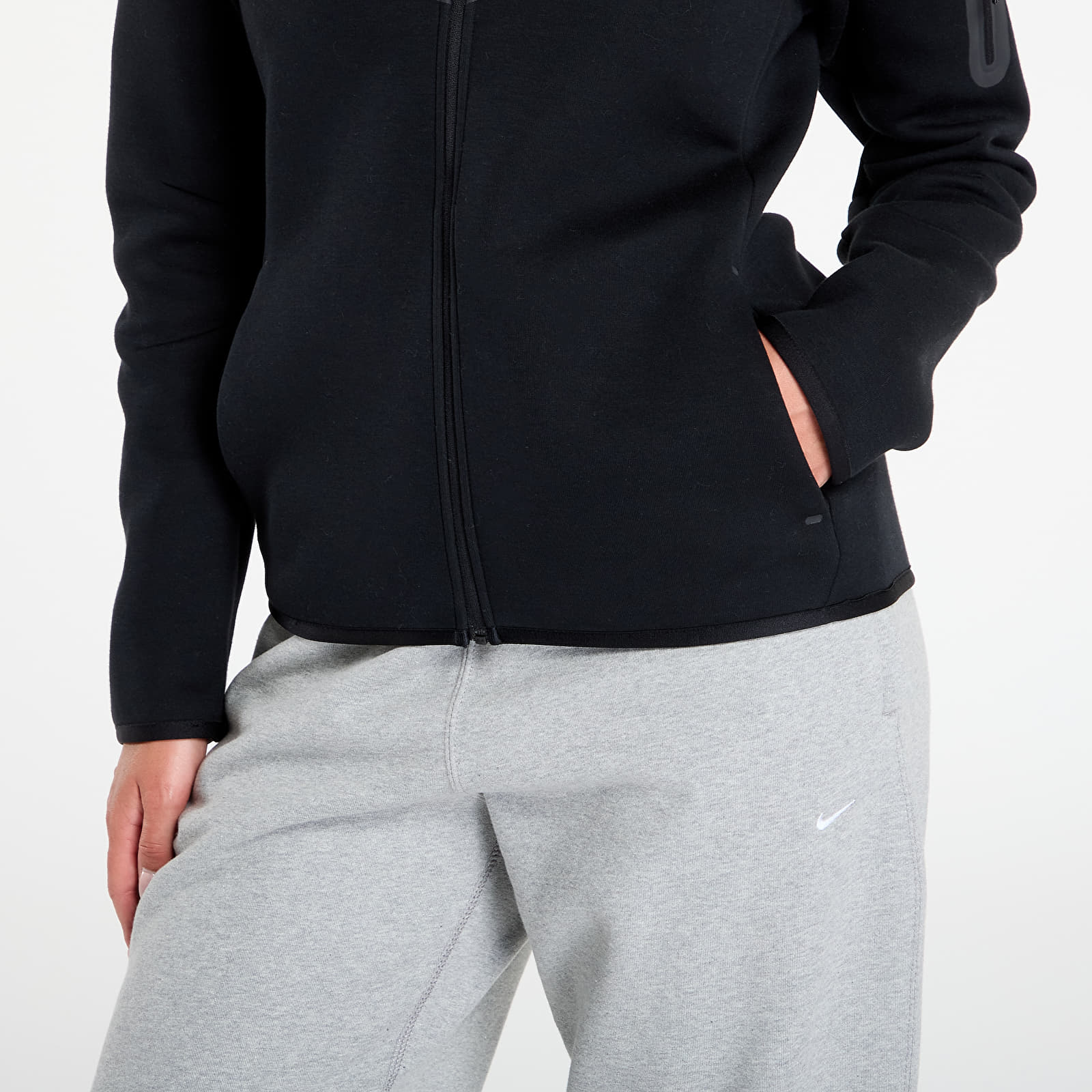 Női kapucnis pulcsik Nike Sportswear Tech Fleece Windrunner Women's Full-Zip Hoodie Black/ Black