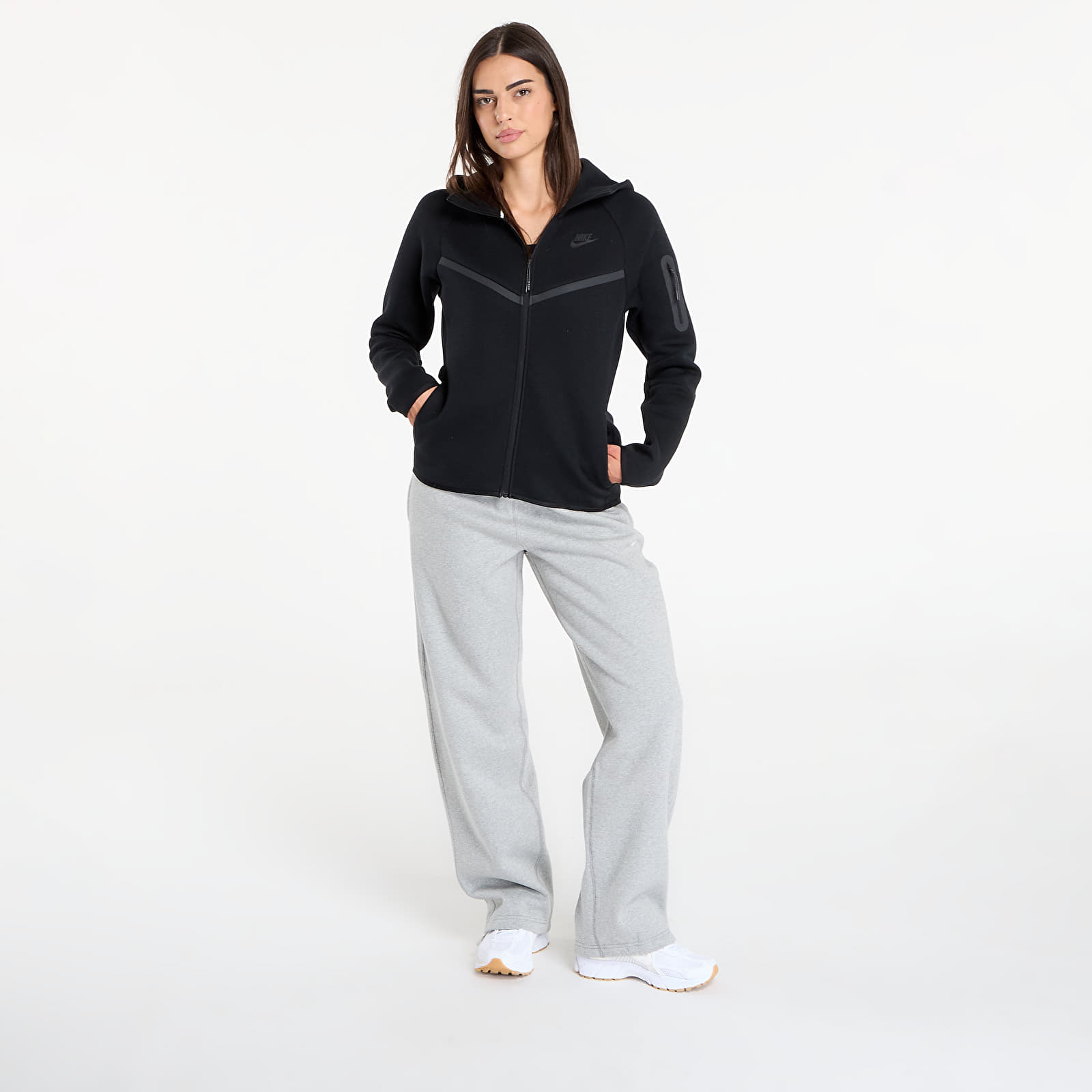 Női kapucnis pulcsik Nike Sportswear Tech Fleece Windrunner Women's Full-Zip Hoodie Black/ Black