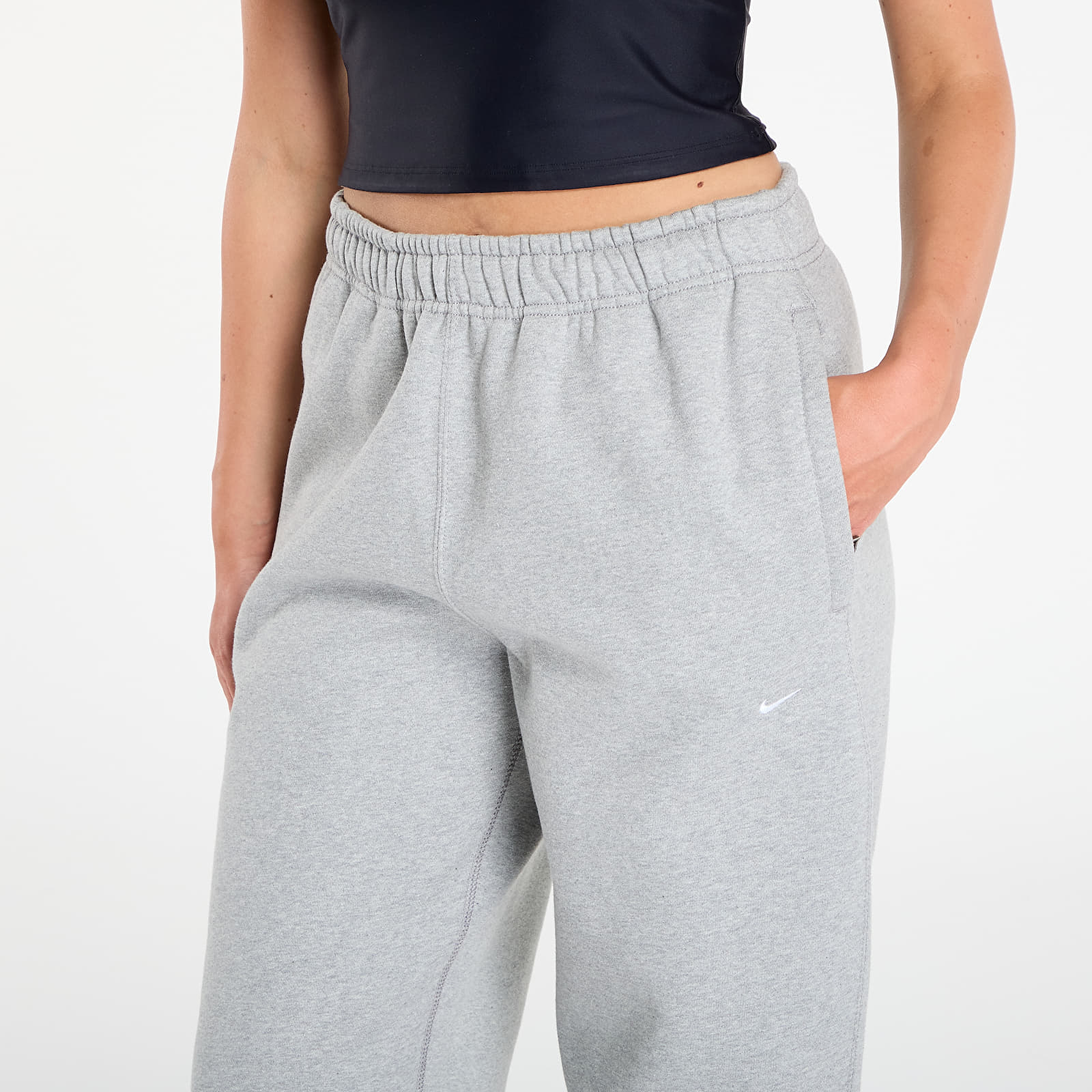Ανδρικές φόρμες Nike Solo Swoosh Men's Fleece Open-Hem Pants Dk Grey Heather/ Lt Smoke Grey/ White