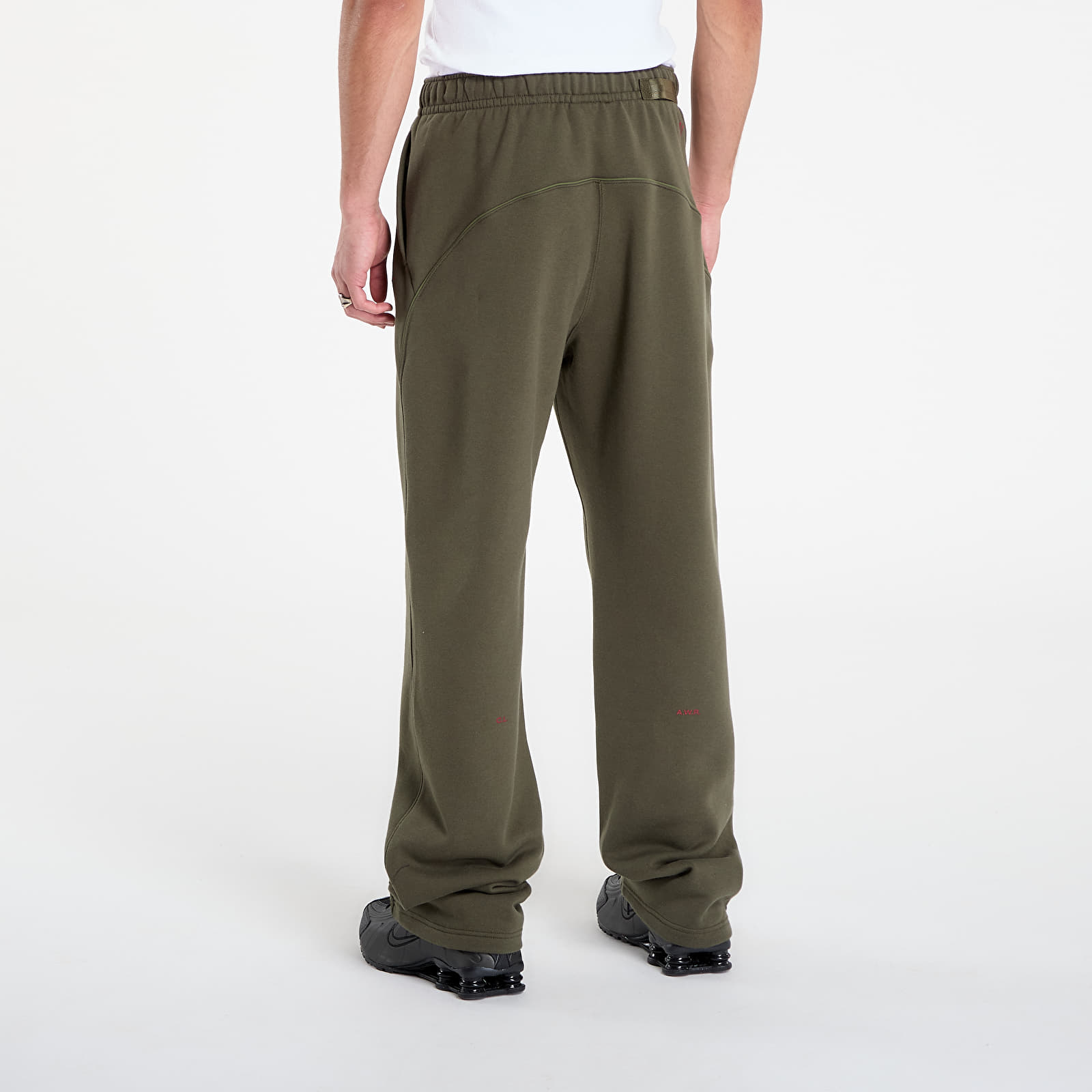 Pantaloni della tuta  Nike x NOCTA Fleece CS Open-Hem Sweatpants Cargo Khaki/ Cargo Khaki/ Team Red
