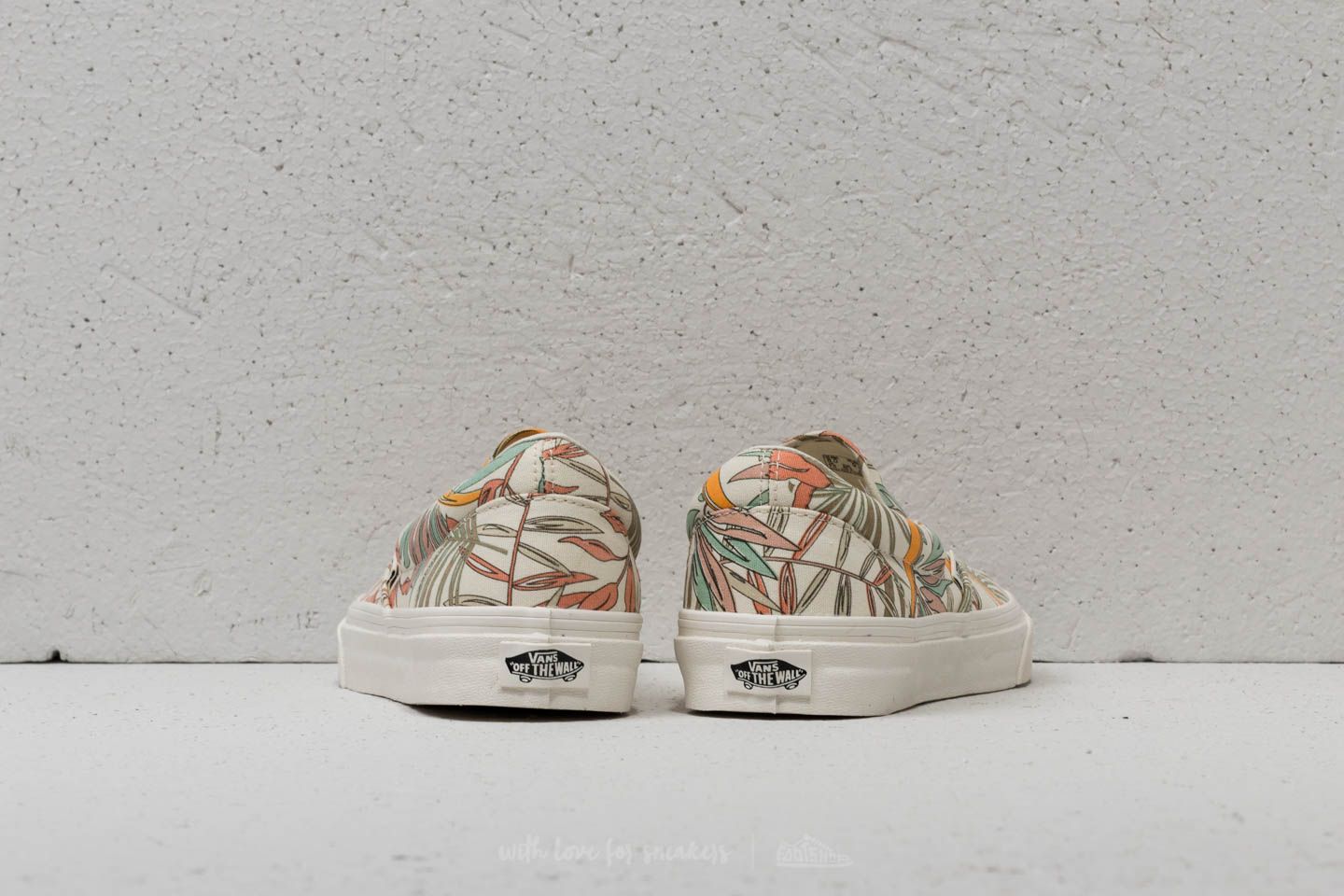 Vans california best sale floral old skool