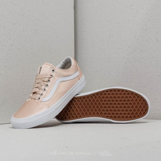 Vans old skool rose satin hotsell