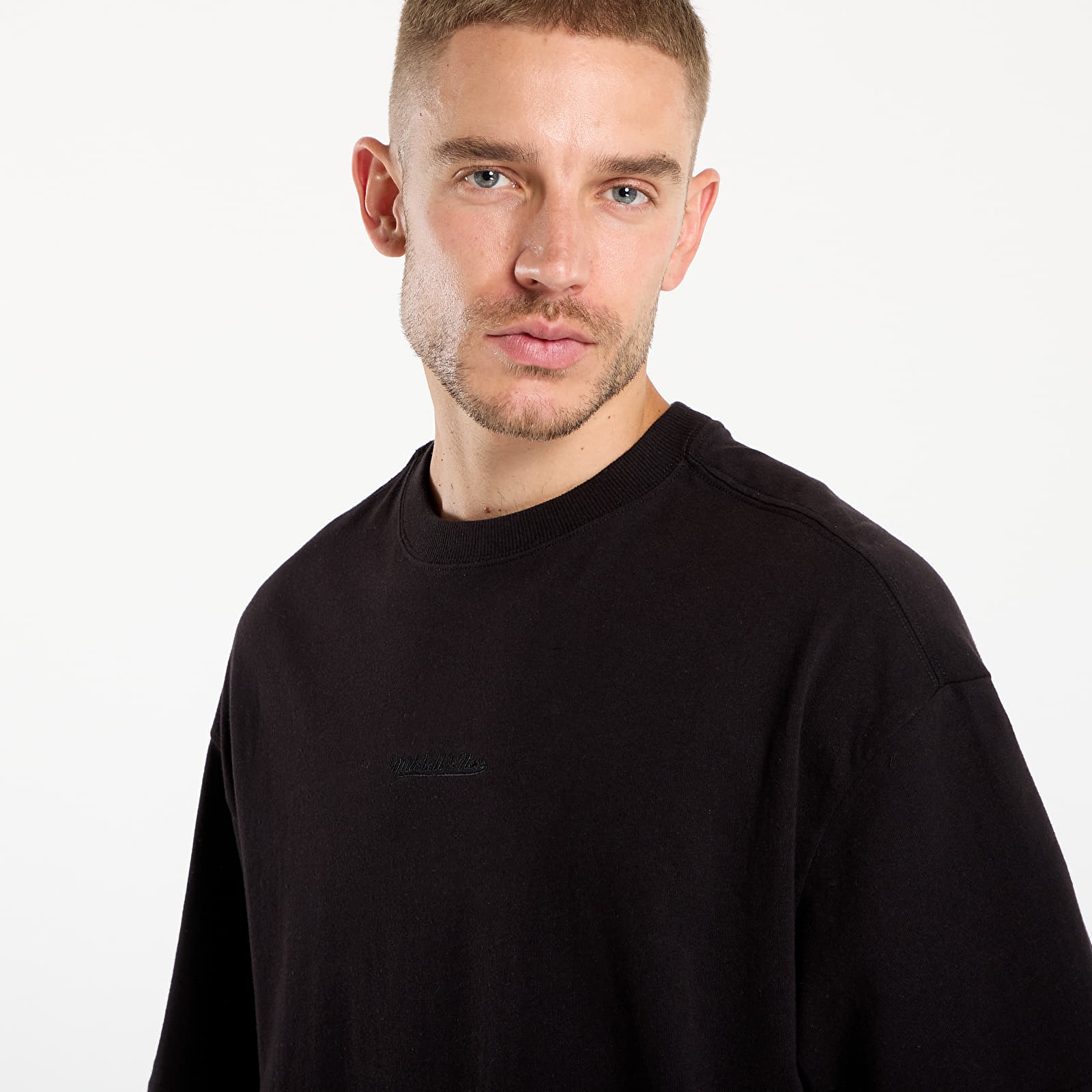 Vyriški marškinėliai Mitchell & Ness Branded Script Oversized Tee Black