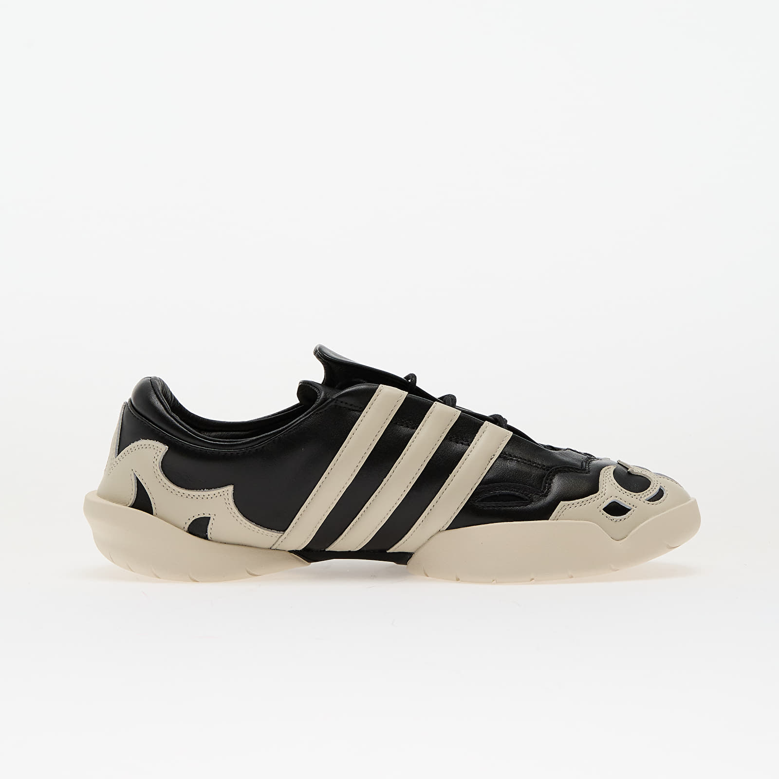 Sko til mænd Y-3 Regu 2002 Black/ Alumina/ Alumina