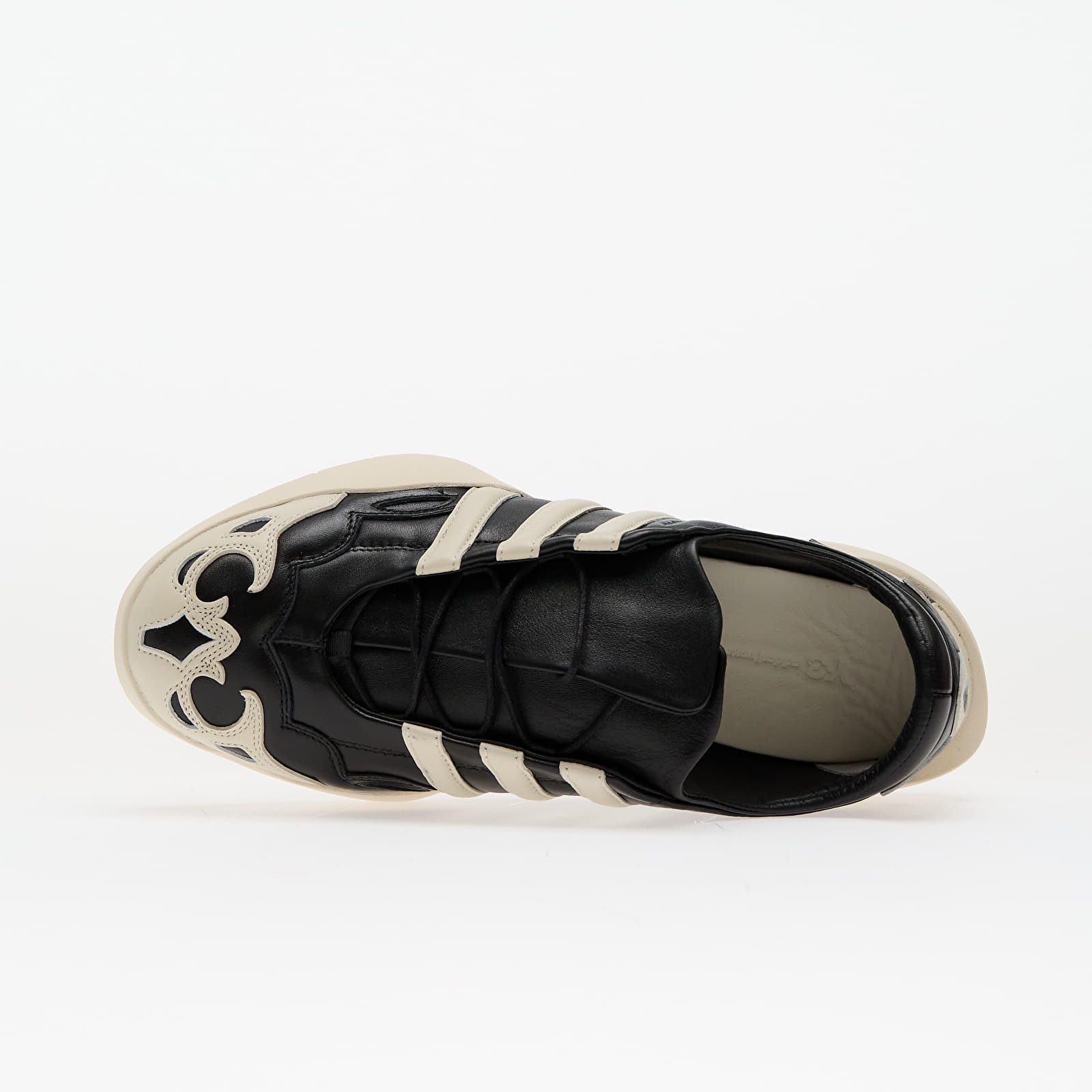 Sko til mænd Y-3 Regu 2002 Black/ Alumina/ Alumina