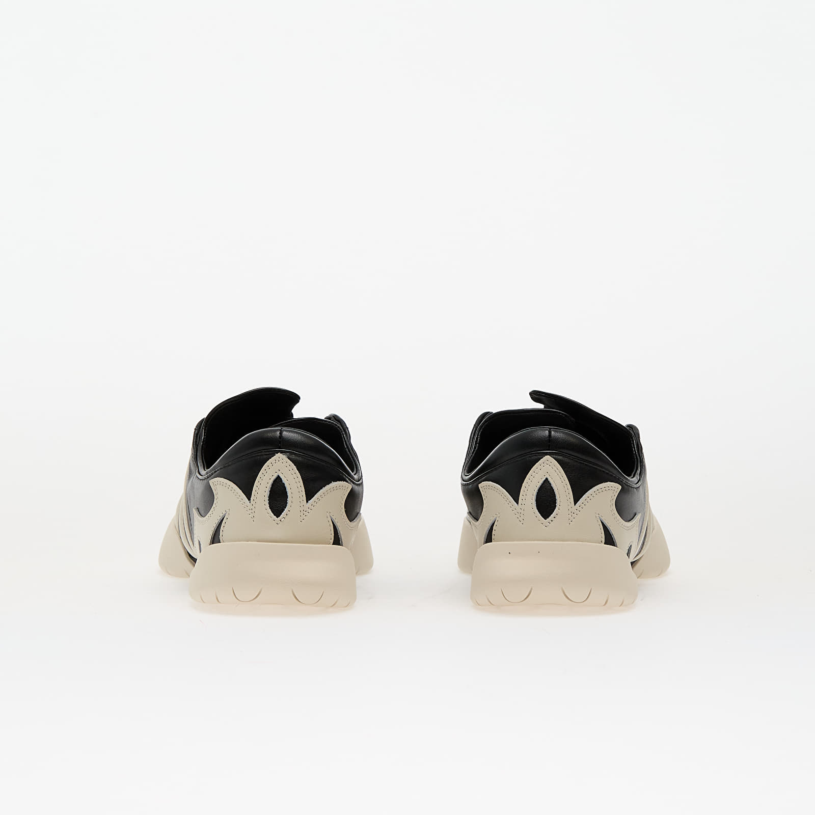 Sko til mænd Y-3 Regu 2002 Black/ Alumina/ Alumina