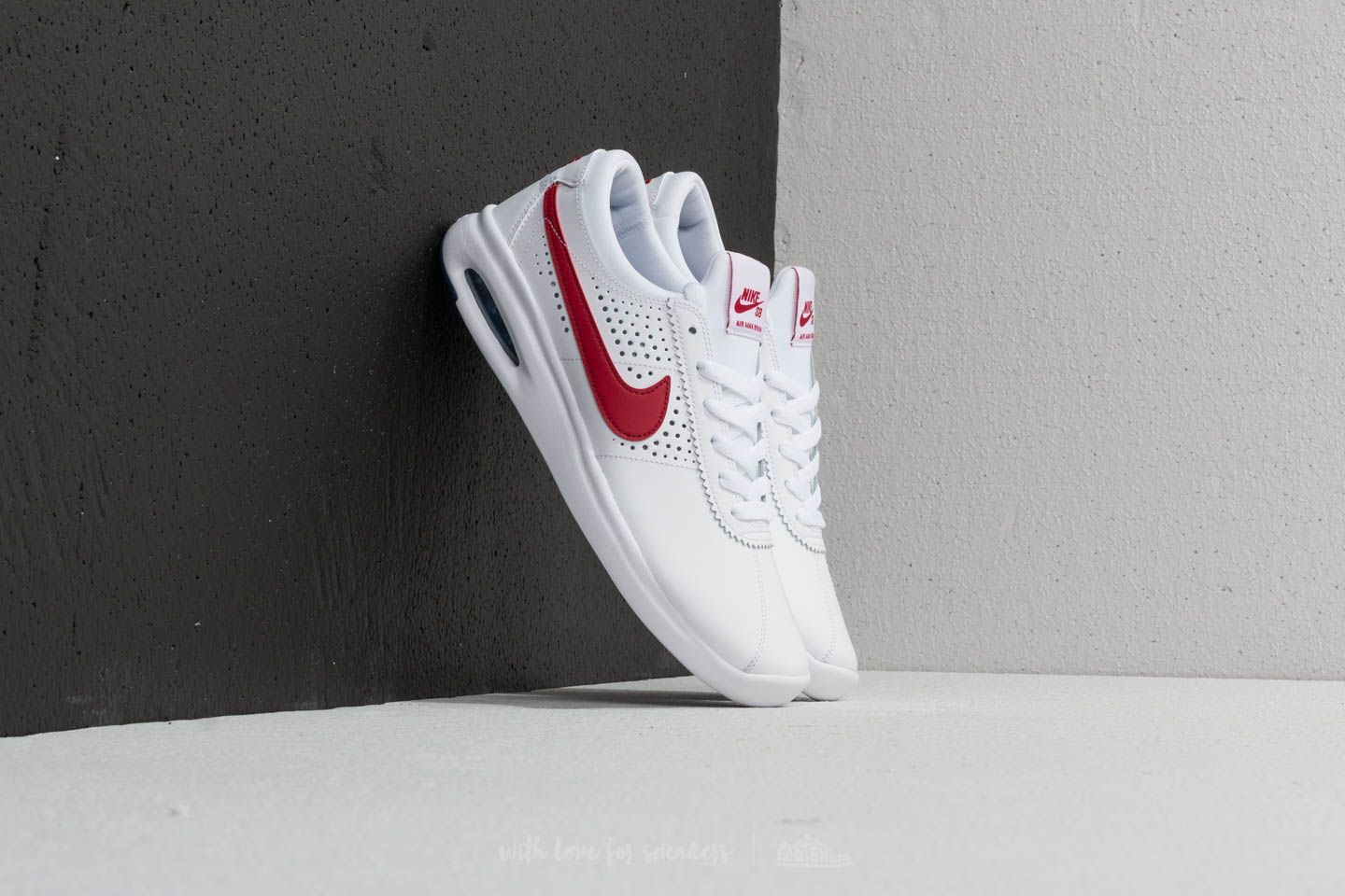 Chaussures et baskets homme Nike SB Air Max Bruin Vapor White/ Gym Red/  Game Royal | Footshop