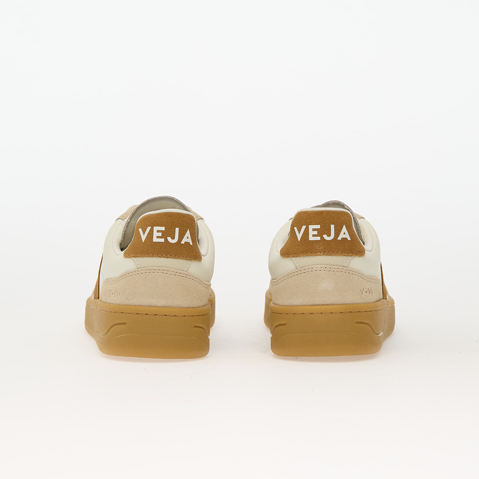 Încălțăminte și sneakerși pentru bărbați Veja V-90 O.T. Pure_Camel_Alm_Natural