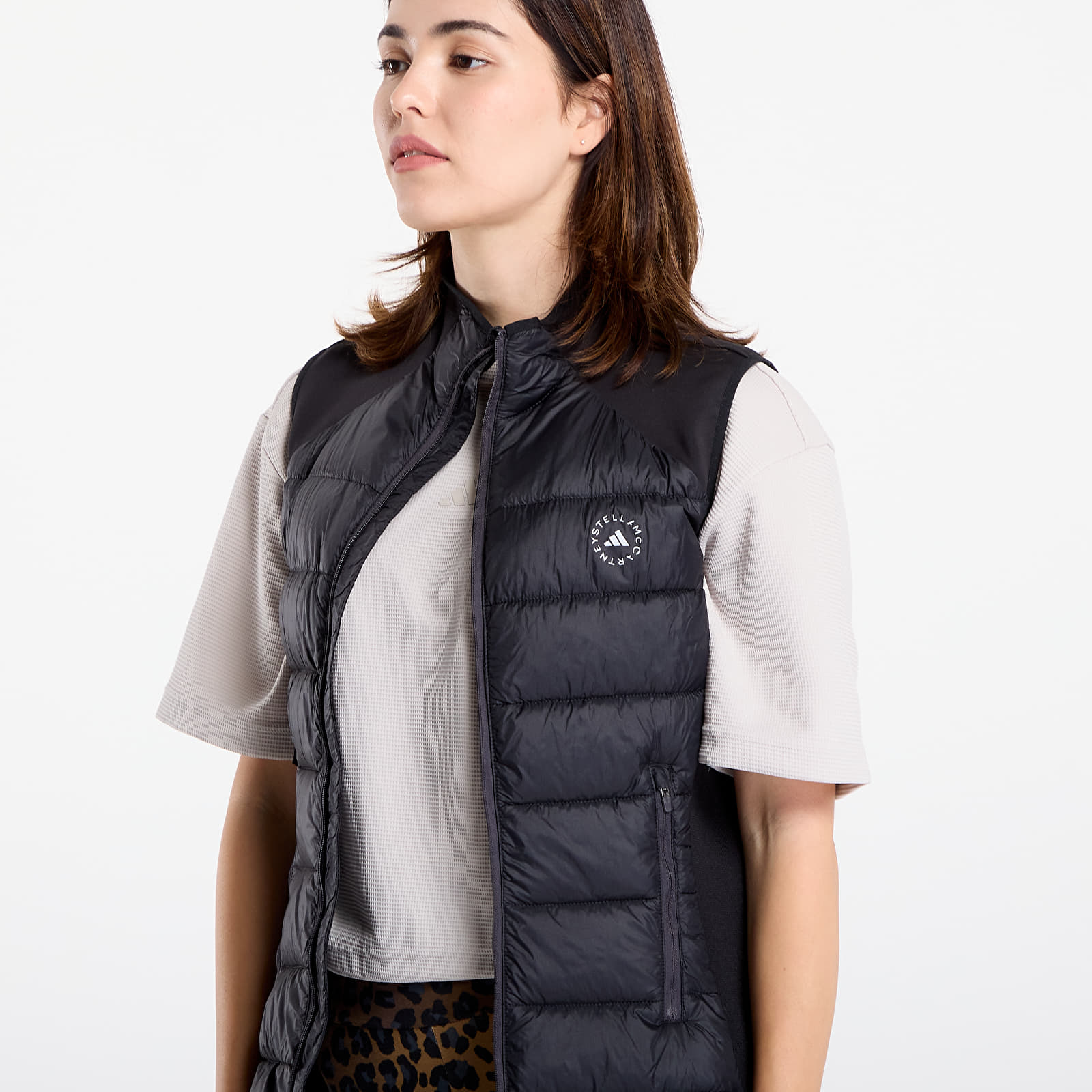 Gilè adidas by Stella McCartney TrueNature Golf Vest Black/ Better Scarlet/ Crew Orange