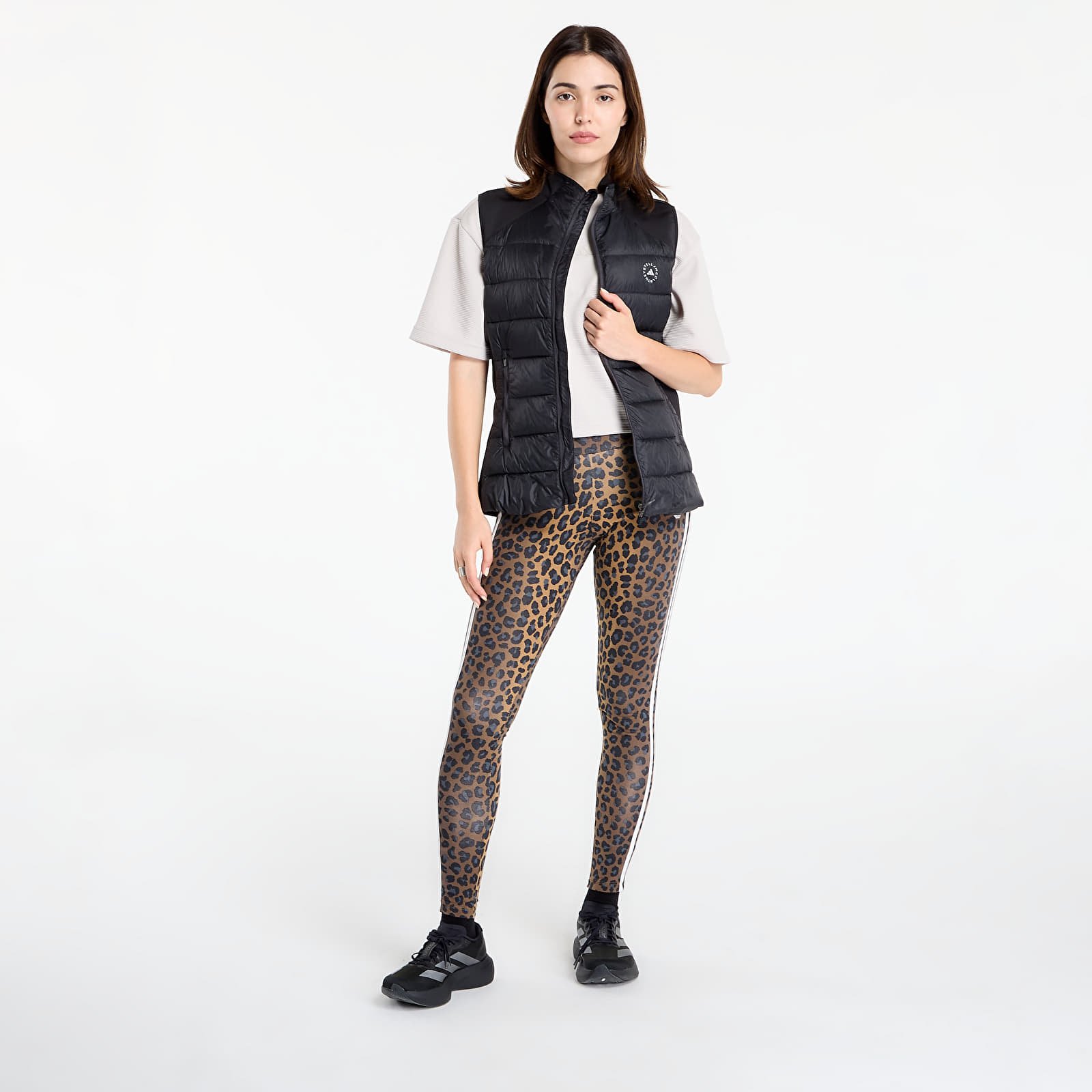Gilè adidas by Stella McCartney TrueNature Golf Vest Black/ Better Scarlet/ Crew Orange