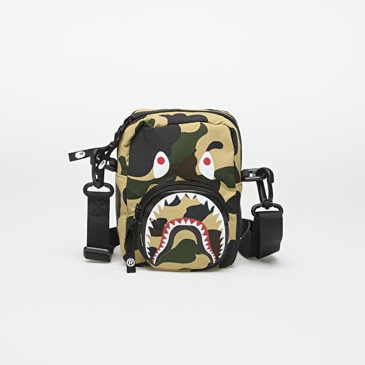 Bag A BATHING APE 1St Camo Shark Mini Bag Yellow