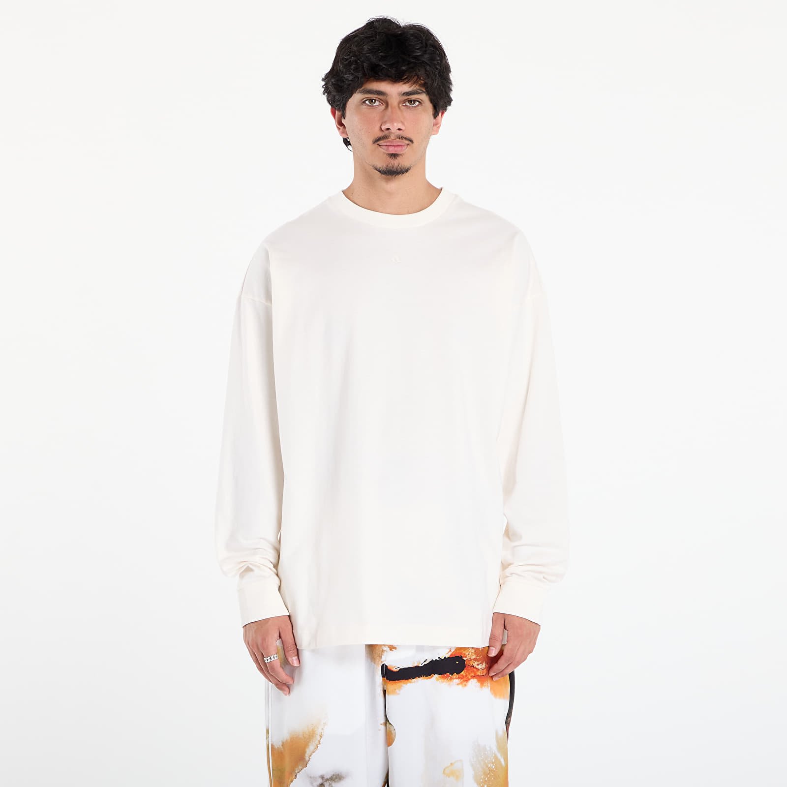 T-shirts för män adidas Basketball Long Sleeve Tee Chalk White