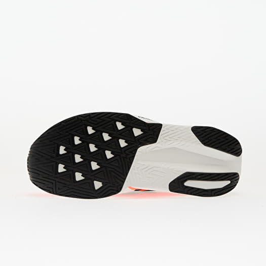 Încălțăminte și sneakerși pentru bărbați New Balance FuelCell