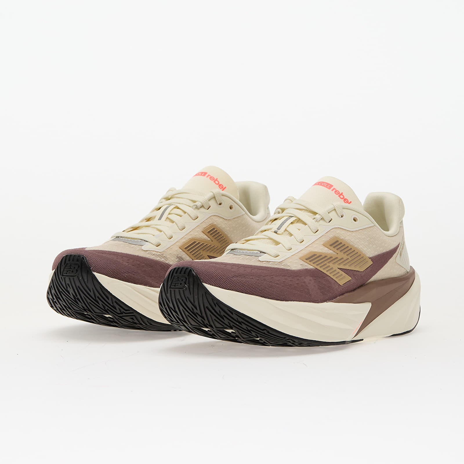 Încălțăminte și sneakerși pentru femei New Balance Rebel Angora