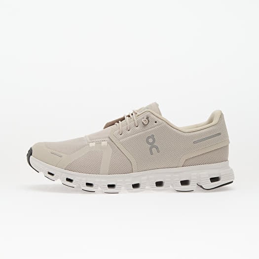 On M Cloud 6 Pearl/ White