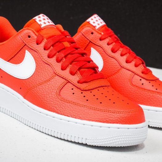 Orange and outlet white af1