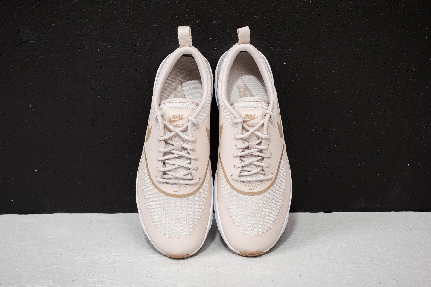 Nike desert oatmeal thea online