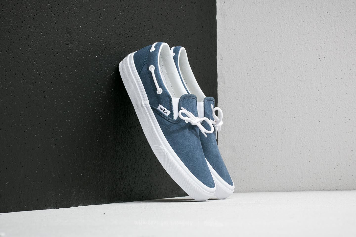 Lacey 72 shop vans price